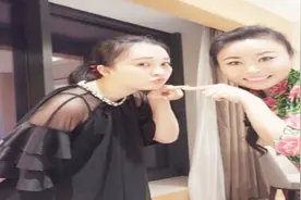 草帽姐成名后，判若两人，如今草帽姐已成为一个贵妇的样子视频封面