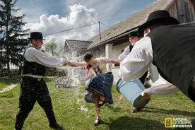 复活节：世界各地的奇葩庆祝方式图片