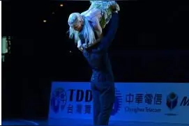 2016世界杯舞王争霸赛 黑池舞王齐聚台北小巨蛋飙舞图片