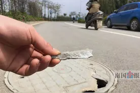 柳州政和路现“薄纸井盖” 能否承受生命之重图片