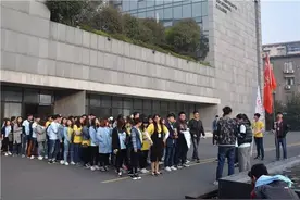 雷锋月丨环艺系手绘风筝亲子活动图片
