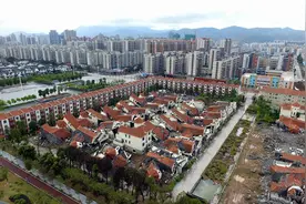 广东开发商拆100多栋豪华别墅 业主新房变旧房（图)图片