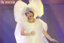 《对口型》张亮大嗨摇滚玩坏吉他 马丽嗨歌热舞引领全场图片