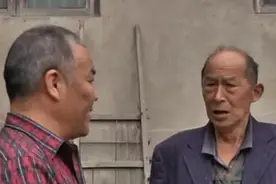 老汉做好事反被逼婚 网友：最走桃花运的“碰瓷”图片