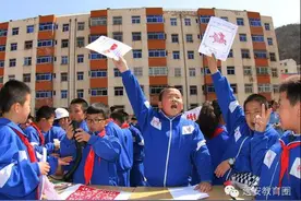 校园里叫卖声不绝于耳? 延安职院附小的这些娃娃们要干啥？图片