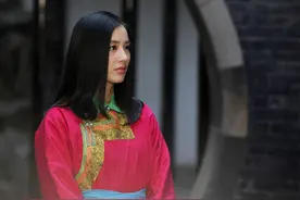 文青唱民谣撩妹，霸道总裁直接承包草原！图片