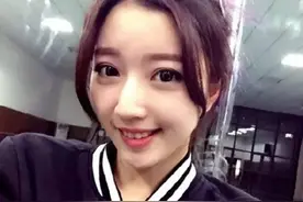 重庆大学校花刘芳辰，清纯照曝光，舞姿撩人。图片