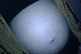 38＋4半夜突然胎动频繁，一直动的很厉害，还打嗝，正常吗？图片