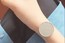 什么？！“一元硬币手”又来了？我反手摸肚脐还没练成呢！图片