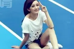杨幂人美心善，爱心爆棚与陈坤、马伊琍携手低调做慈善图片