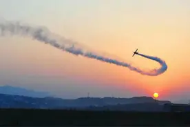 想知道什么样的人才能玩航空模型飞机吗（这里有你要的答案）图片