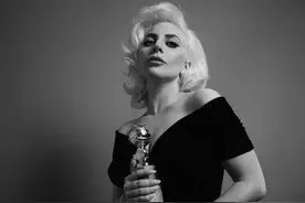 从雷倒众生的女神经到奥斯卡全体起立致敬，30岁的Gaga都经图片