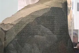 埃及博物馆里珍宝无数，这件唯一的赝品为何却获特别展示？图片