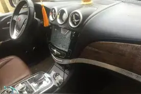 忘记关天窗，又碰上下暴雨，有多酸爽？图片