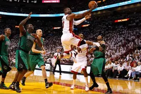 上篮可不仅是三步上篮，盘点NBA的另类上篮大师图片