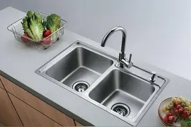 不锈钢水槽这样清洁和保养 包管能用好多年图片