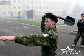 聊一聊中国军用工兵铲的发展历史!图片