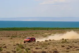 环塔拉力赛今天在塔城发车，262位选手踏上万里征程...图片