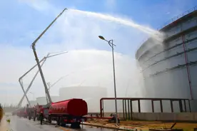 银川消防开展石油化工火灾跨区域联合实战演练图片