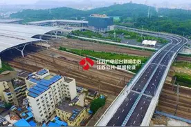 飞架南北！南京站南北广场跨线桥今日通车图片