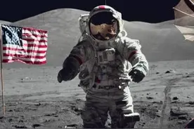 人类第一次登上月球并非平安无事 ，外星人尾随被发现图片