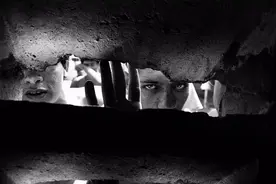 性、精神病、监狱、刑罚，他把这些概念都颠覆了图片