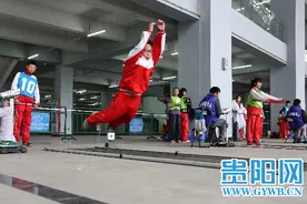 贵阳体育中考开始 全市近五万考生赴考图片