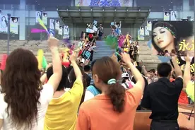 恋爱兵法—美女明星来了，总裁回国，在飞机上陷入回忆