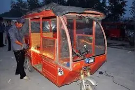 深圳查获电三轮 查扣时快递员与执法部门产生冲突图片