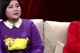 刘德华一下就认出贾玲，还抱着贾玲合影，贾玲激动的都哭了