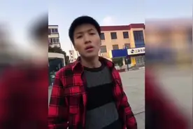 男生在没有厕所的情况下是怎么尿尿的，答案笑翻视频封面