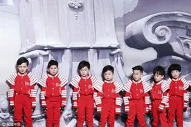 “Baby Model”亮相中国时装周 型模型样鲜肉群上阵图片