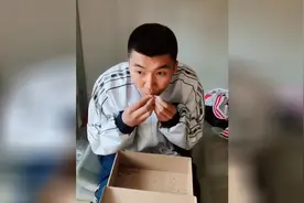 寝室室友偷吃东西怎么办，教你一招制敌视频封面