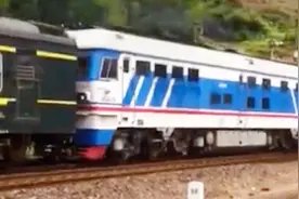 温州开往贵阳的火车 金温涂装DF4D牵引K944次出缙云站视频封面