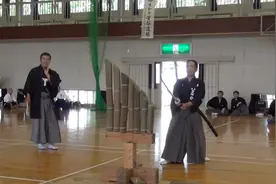 日本武术界盛事 居合道大比武 高手云集 砍草席很精彩视频封面