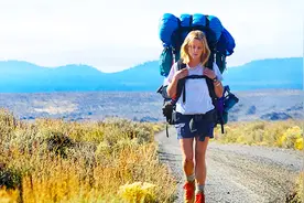 天籁女歌手恩雅演唱的《长长的旅途-Long Long Journey》，配歌词