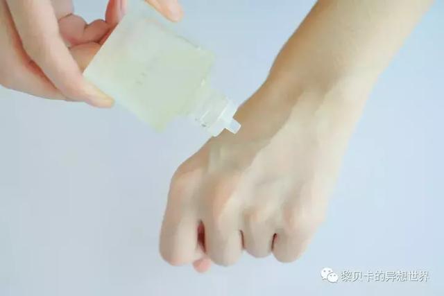 城市小铺橄榄油精粹身体乳 城市小铺橄榄油精粹身体乳