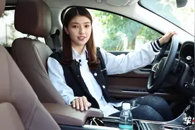 试驾2018款捷豹XFL，发动机终于换成自己家的了！视频封面