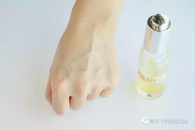 城市小铺橄榄油精粹身体乳 城市小铺橄榄油精粹身体乳