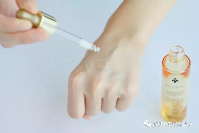 城市小铺橄榄油精粹身体乳 城市小铺橄榄油精粹身体乳