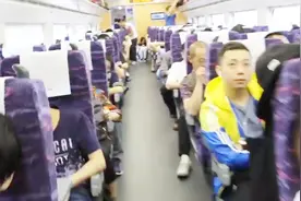 为什么火车晚上空调这么冷？不开高一点？看完表示理解视频封面