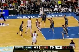 科比和詹姆斯奥运会上最疯狂的一次走步 裁判：你都走八步了吧？视频封面