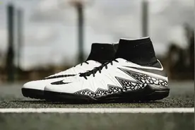 耐克推出HypervenomX Proximo黑白配色图片