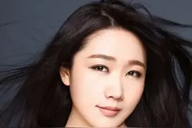 孙露深情演唱电视剧《搭错车》原声带图片