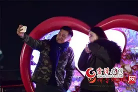 余文乐周冬雨开启方言模式渐入CP状态 潮男余文乐撩妹神器两片“叶子”竟然十几万图片