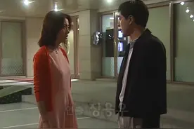 你被爱的影子遮住了视频封面