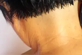 我为妻子剪了短发，剃光后脑真好看视频封面