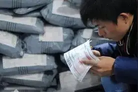 深圳“禁摩限电”，别只为难了快递员图片