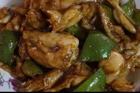 青椒爆炒牛蛙图片