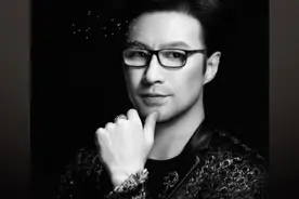 嗨翻全场，这歌太嗨了，节奏感超强，ktv必点汪峰-一起摇摆视频封面